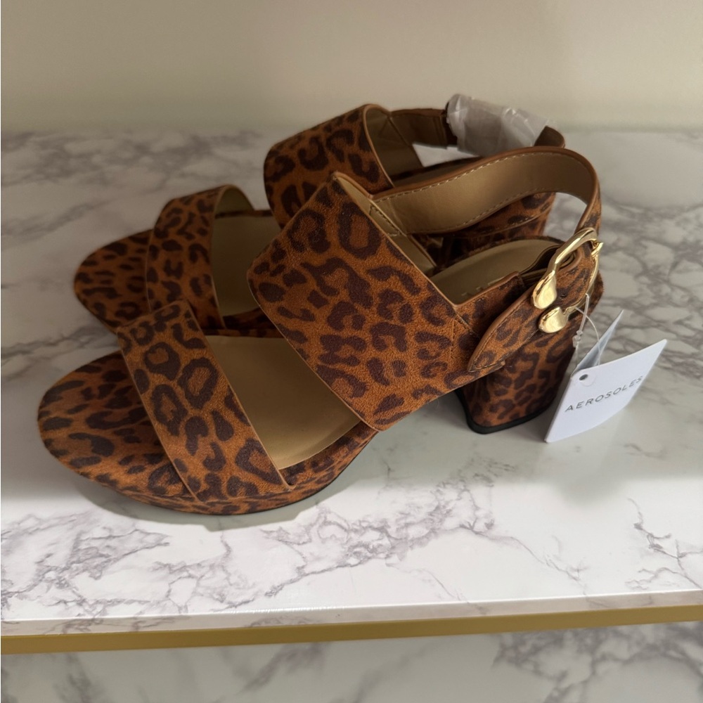 AEROSOLES Brown Block Heel Sandals